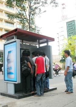 向外国游客提供河内旅游信息