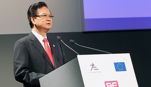 Premierminister Nguyen Tan Dung nimmt an inoffiziellem ASEAN-EU-Gipfel teil