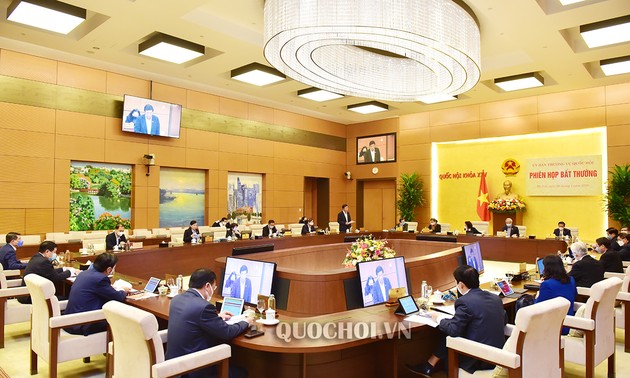 Ständiger Parlamentsausschuss billigt ein Hilfspaket von 2,4 Milliarden Euro für die Bevölkerung wegen Covid-19