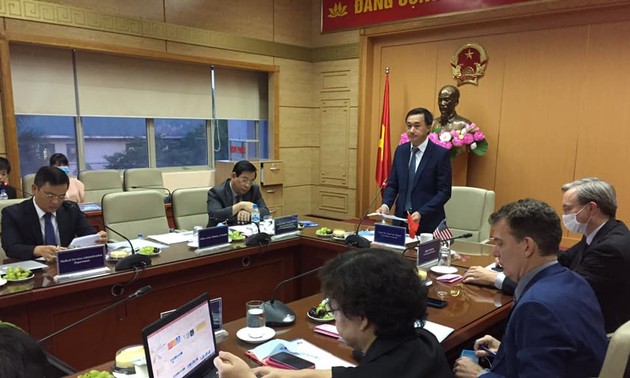 Vietnam und USA teilen Erfahrungen in Behandlung von Patienten mit Nierenversagen in der Zeit der Covid-19