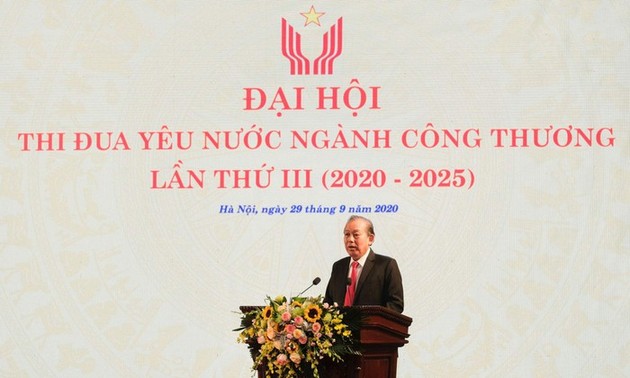 Konferenz für Patriotismus-Wettbewerb der Branche Industrie und Handel findet in Hanoi statt