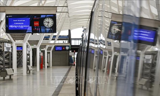 Über 100.000 Fluggäste von Flughafen-Streiks in Deutschland betroffen