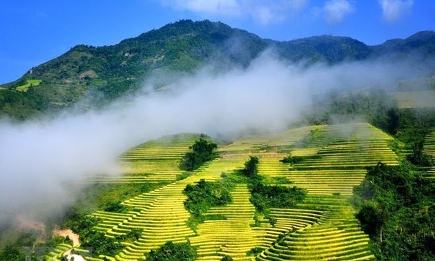 Eröffnung der Kulturtourismus-Woche zum 120. Jubiläum des Tourismus in Sapa