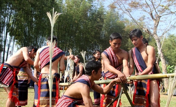 Gebetszeremonie für Wasserquelle der Volksgruppe der Xo Dang