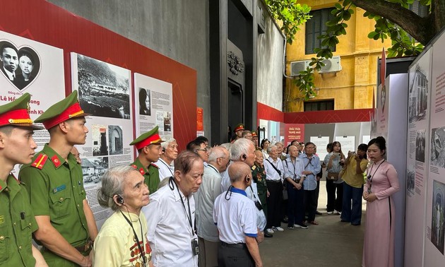 Ausstellung über vietnamesische Revolution im Hoa-Lo-Gefängnis