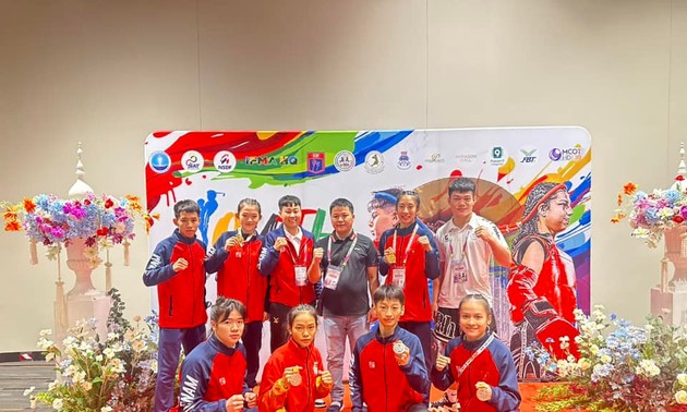 Vietnamesisches Muaythai-Team gewinnt eine Goldmedaille bei Muaythai-Junioren-Weltmeisterschaft 2024