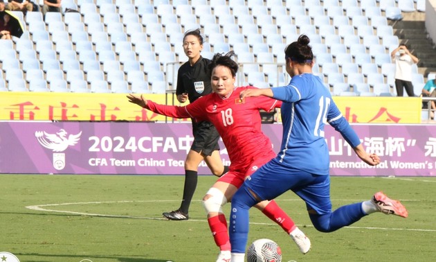 Vietnamesische Fußballnationalmannschaft der Frauen besiegt Usbekistan in China