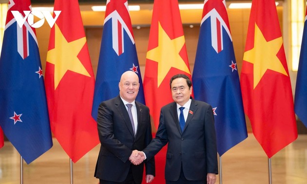 Parlamentspräsident Tran Thanh Man trifft Neuseelands Premierminister Christopher Luxon