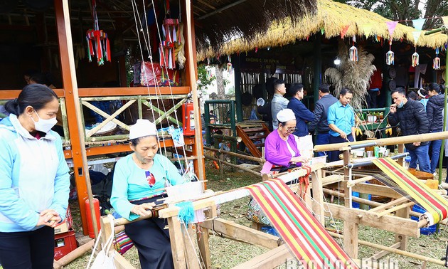 Khai-Ha-Fest der Volksgruppe der Muong in Hoa Binh