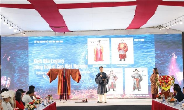 Ninh Binh: Fachkonsultation zu historischen Trachten der Dinh-Dynastie