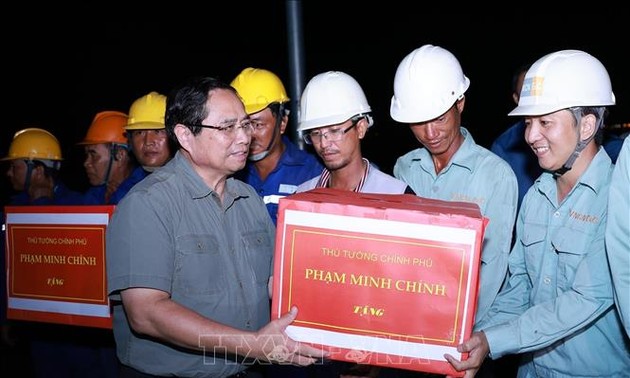 Premierminister überprüft Bauprojekt Ringstraße 3 in Ho-Chi-Minh-Stadt