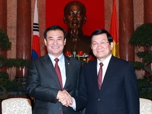 Presiden Truong Tan Sang menerima Ketua Parlemen Republik Korea Kang Chang Hee