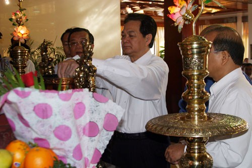 PM Vietnam Nguyen Tan Dung menyampaikan ucapan selamat Hari Raya Tet di provinsi Binh Thuan