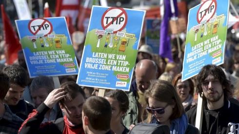 Demonstrasi besar-besaran di Eropa untuk memprotes TTIP