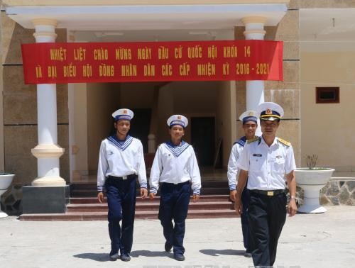 Kabupaten pulau Truong Sa melakukan persiapan secara cermat untuk menyambut hari pesta besar