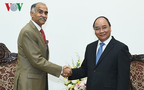 PM Nguyen Xuan Phuc menerima Dubes India, Harish Parvathaneni