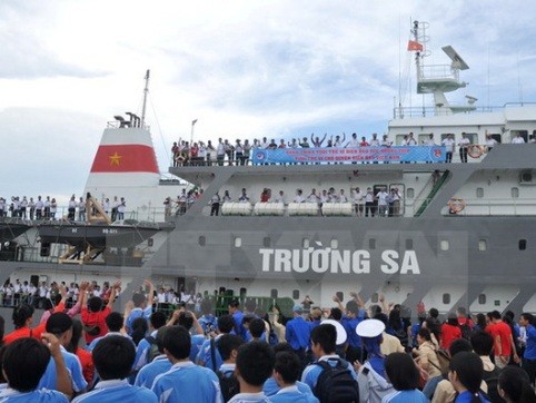 Temu pergaulan kesenian: “Demi laut dan pulau kampung halaman, demi garis depan Tanah Air” di kota Ho Chi Minh