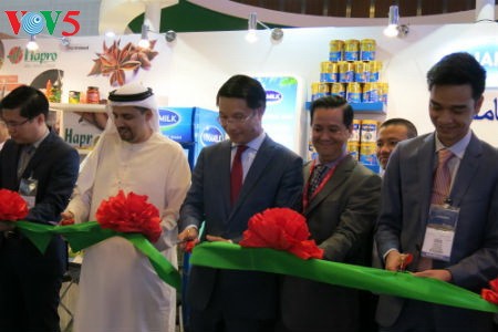 Tiga puluh tiga  badan usaha Vietnam menyosialisasikan pertanian hijau di Pekan Raya Gulfood, Dubai 