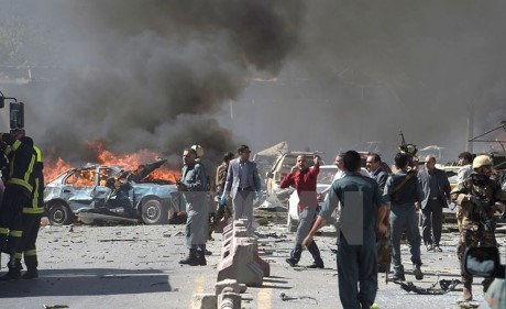 Serangan bom di kawasan diplomatik Kabul menewaskan 90 orang