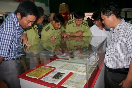  Pameran peta dan dokumen “Hoang Sa, Truong Sa wilayah Vietnam:  Bukti-bukti sejarah dan dasar hukum ” di Provinsi Bac Lieu