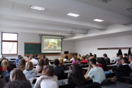  Lokakarya dan pameran foto tentang Vietnam di Romania