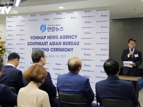 Meresmikan Kantor Yonhap di kawasan Asia Tenggara di Kota Hanoi, Vietnam