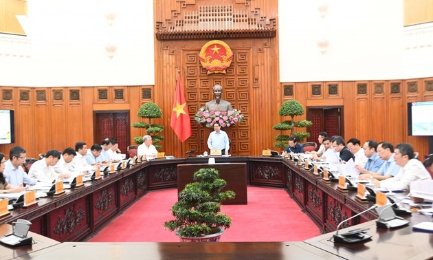 PM Pham Minh Chinh Memimpin Rapat tentang Proyek Kereta Api Berkecepatan Tinggi Utara-Selatan