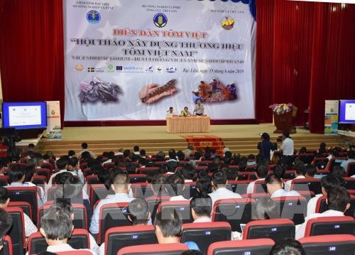 Vietnam targets 10 billion USD in shrimp exports by 2025