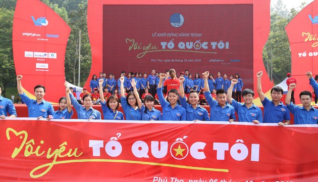 “I love my country” journey starts at Hung Kings temple