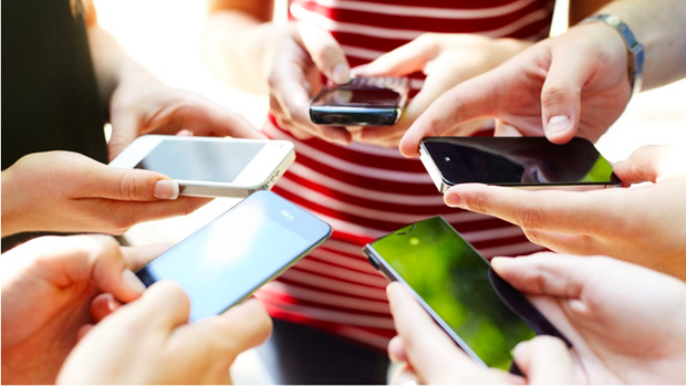 Vietnam among 10 countries with largest number of smartphone users