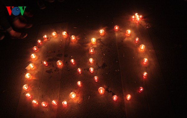 Ханойская молодежь и акция «Час Земли»