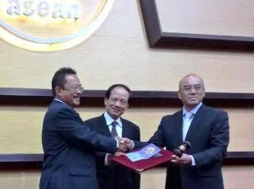 Việt Nam tham dự các hoạt động khởi động Năm Chủ tịch ASEAN 2016 của Lào 