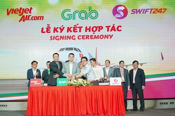 Vietjet, Swift247 và Grab hợp tác toàn diện để phục vụ khách tốt hơn