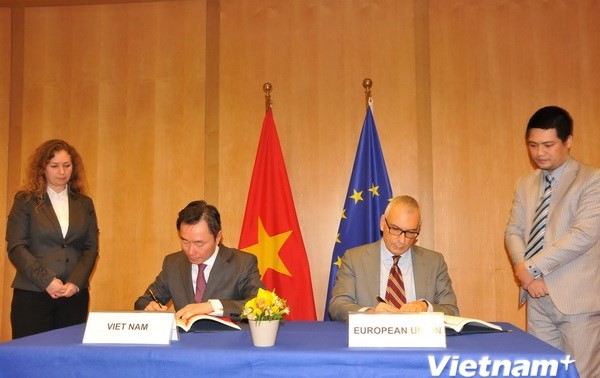 Vietnam-EU menandatangani protokol PCA