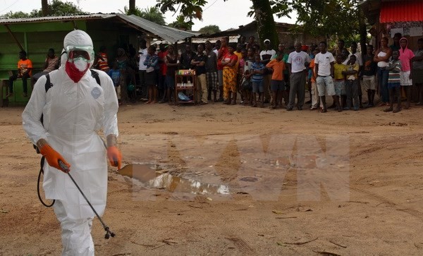 Sekjen PBB, Ban Ki-moon mengunjungi sarangan wabah Ebola