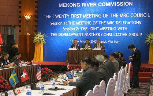 Membuka sidang ke-21 Dewan Komite sungai Mekong