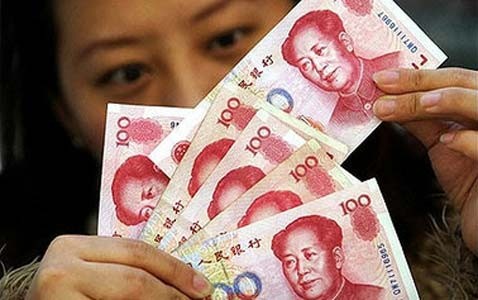 Tiongkok terus mendevaluasikan mata uang Yuan  