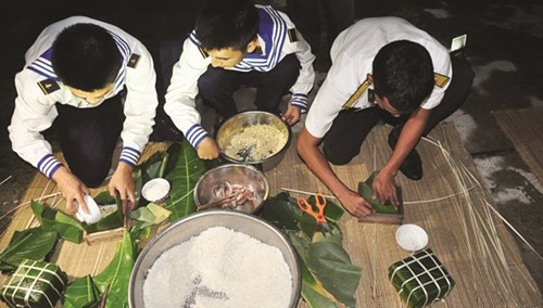 Membawa musim semi ke kabupaten pulau Truong Sa