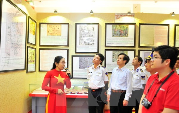 Pameran peta dan dokumen Hoang Sa, Truong Sa wilayah Vietnam diadakan di Phu Quoc