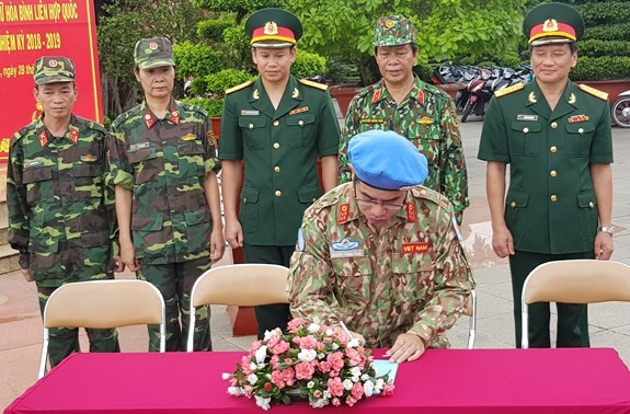 Pasukan penjaga perdamaian Vietnam berangkat melaksanakan tugasnya