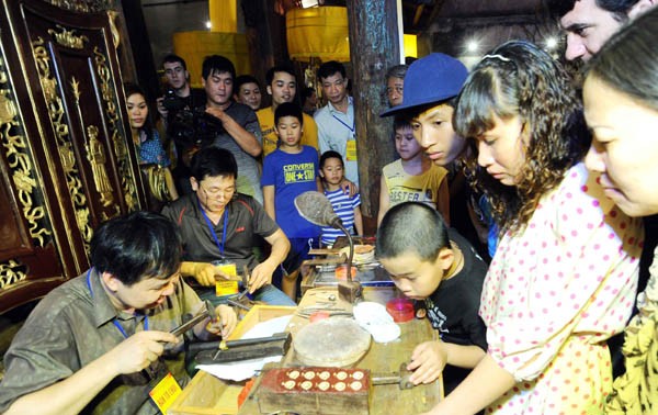 Traditional handicrafts of Vietnam 