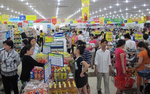 Ho Chi Minh City stabilizes market, ensures social welfare