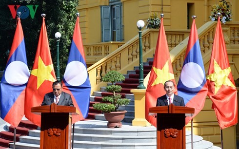 President highlights Vietnam-Laos Solidarity and Friendship Year 2017