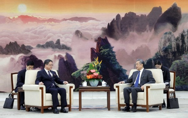 Chinese FM meets DPRK Deputy FM