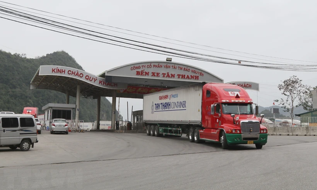 Two border gates with China reopened after Tet holiday