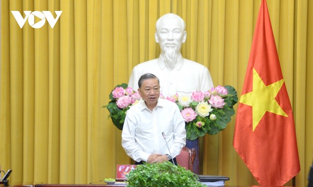 President stresses importance of Central Steering Committee for Judicial Reform