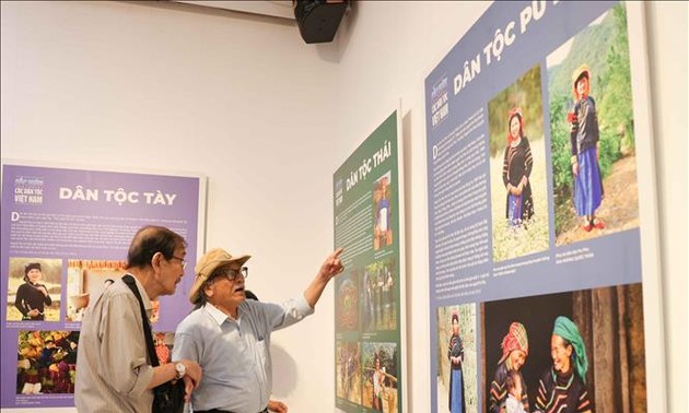 Photo exhibition depicts Vietnam's ethnic groups 