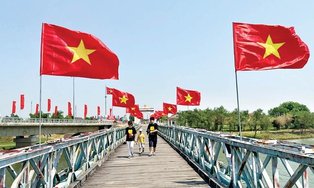 Hien Luong Bridge, which divided Vietnam into North and South, now a destination of peace aspiration