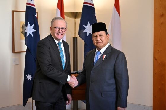 Australian PM makes first overseas visit to Indonesia after re-election