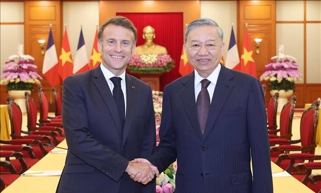 France is Vietnam's first EU comprehensive strategic partner, says Party leader